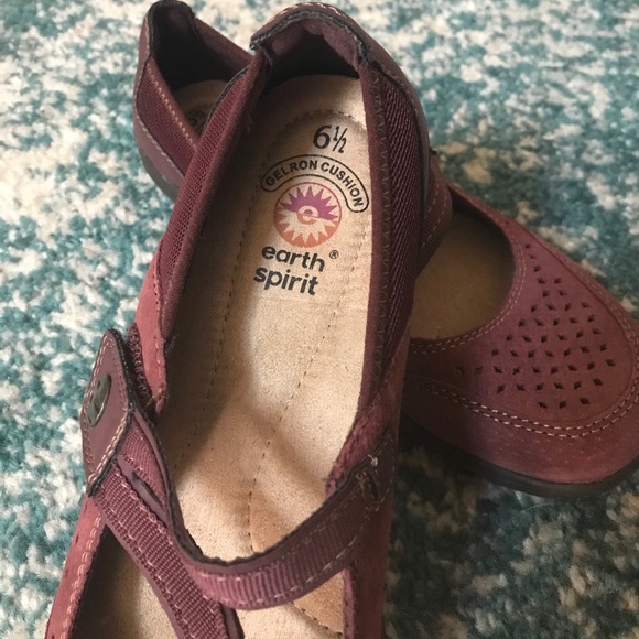 Pin on Chaussures